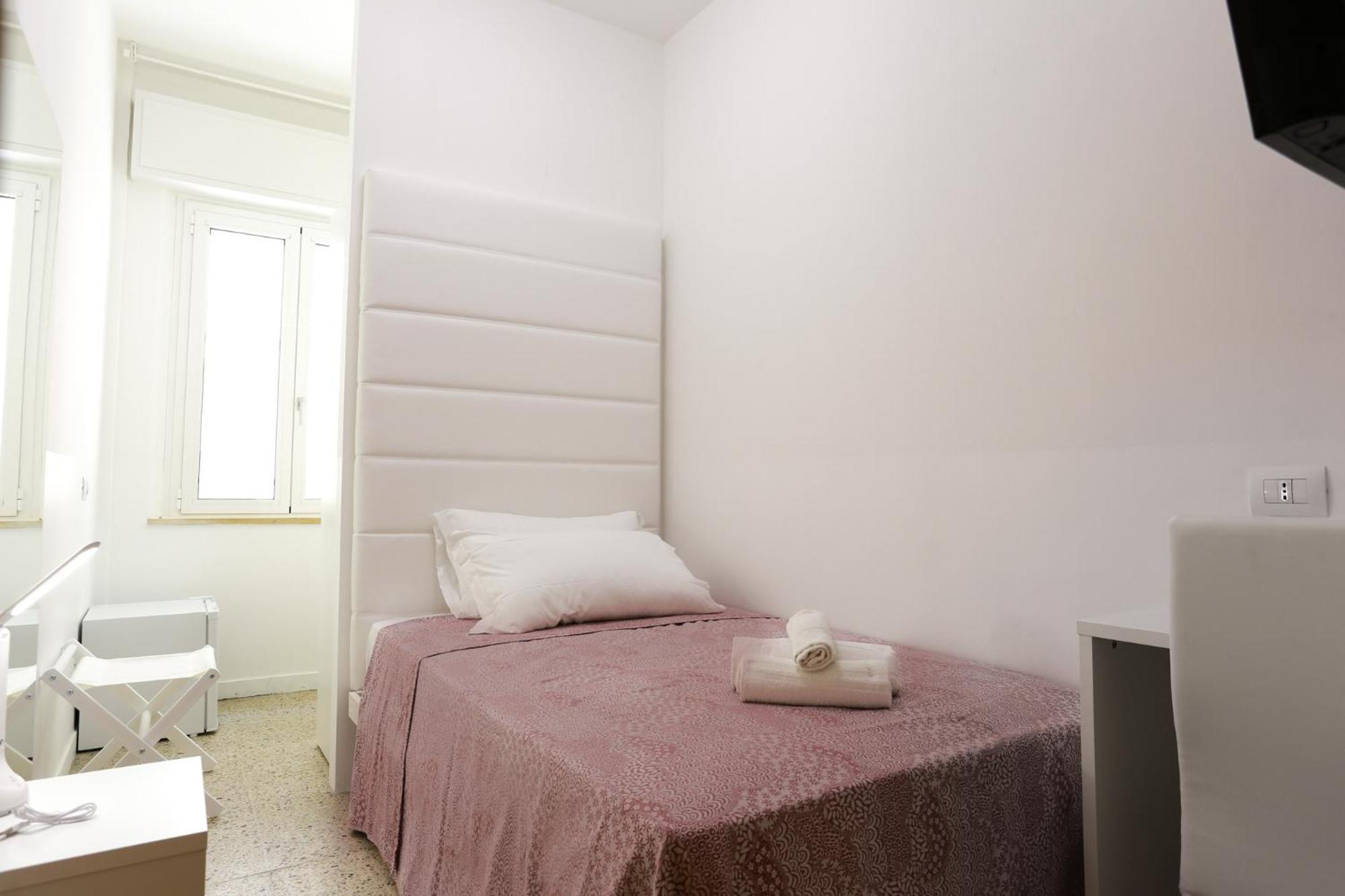Hotel Ninfea Cattolica Ngoại thất bức ảnh