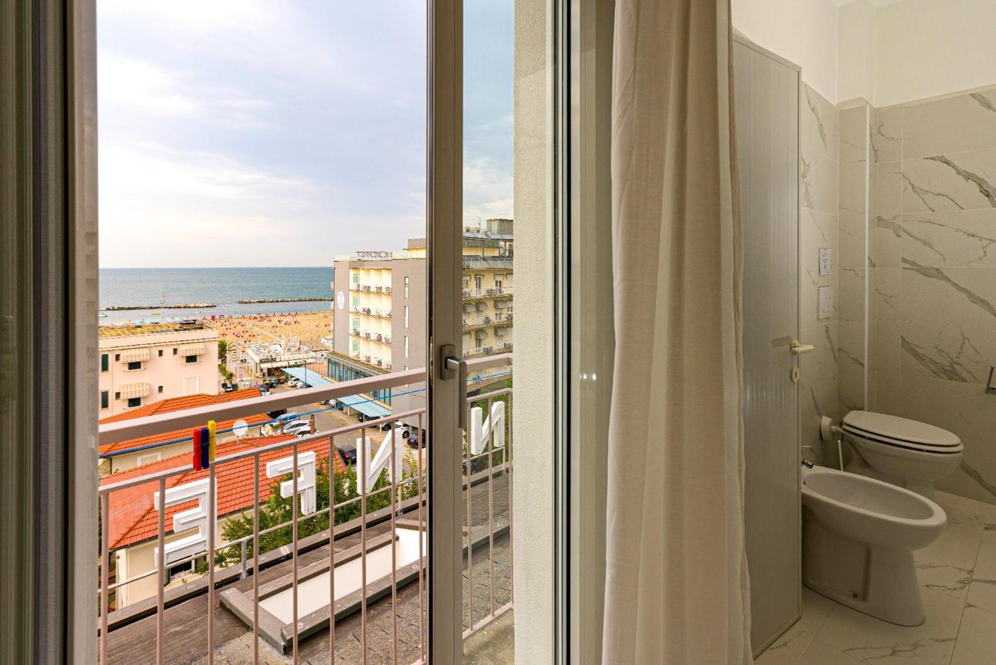 Hotel Ninfea Cattolica Ngoại thất bức ảnh