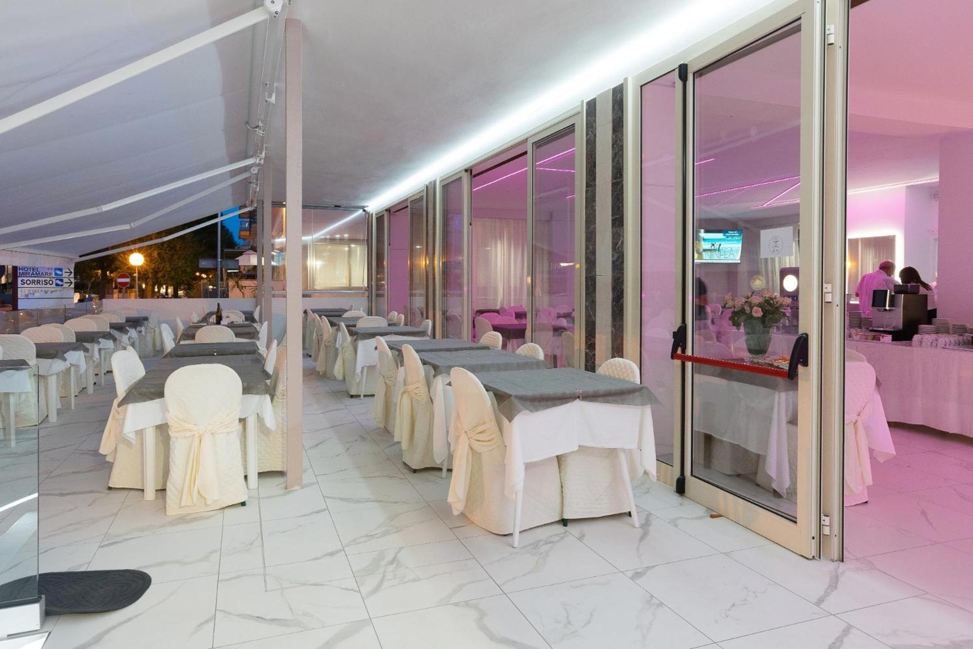 Hotel Ninfea Cattolica Ngoại thất bức ảnh