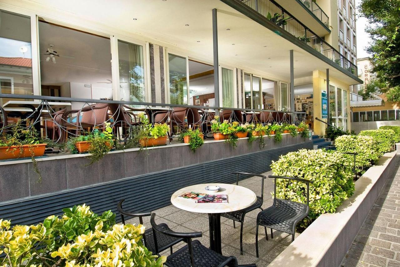 Hotel Ninfea Cattolica Ngoại thất bức ảnh