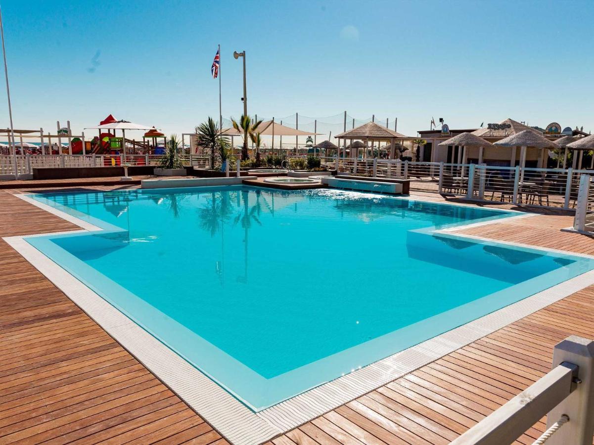 Hotel Ninfea Cattolica Ngoại thất bức ảnh
